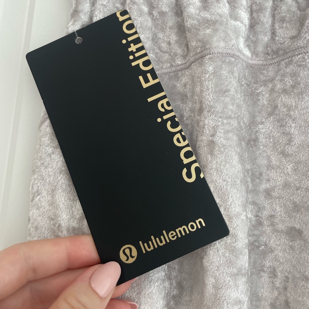 Lululemon Joggers NWT